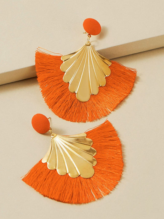Flawless Woman Fan Tassel Earrings