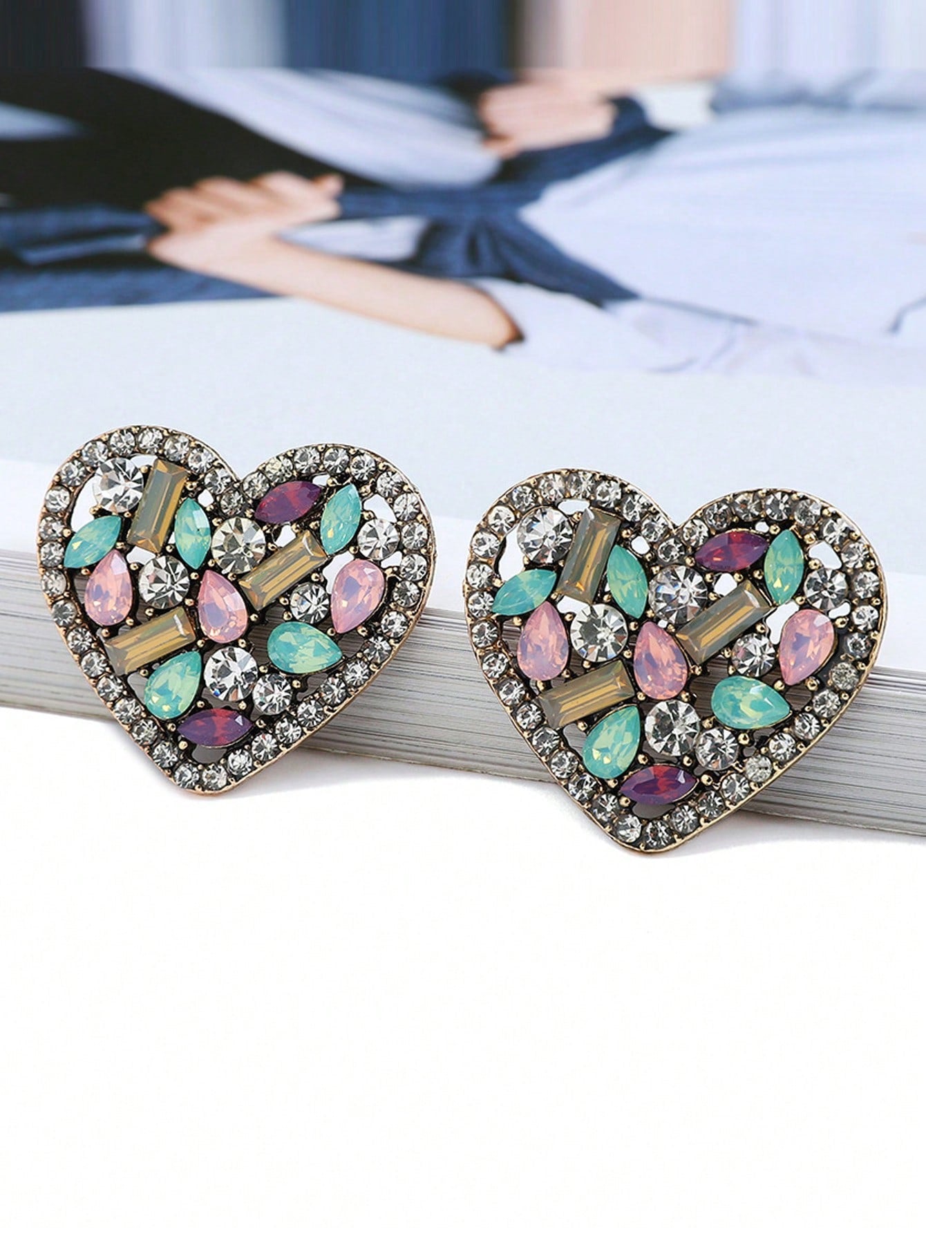 Fearless Woman Lina Amora Earrings