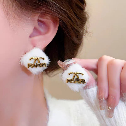 Fearless Woman Upgrade Stud Earrings