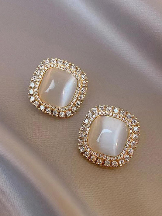 Fabulous Woman Ketia Stud Earrings
